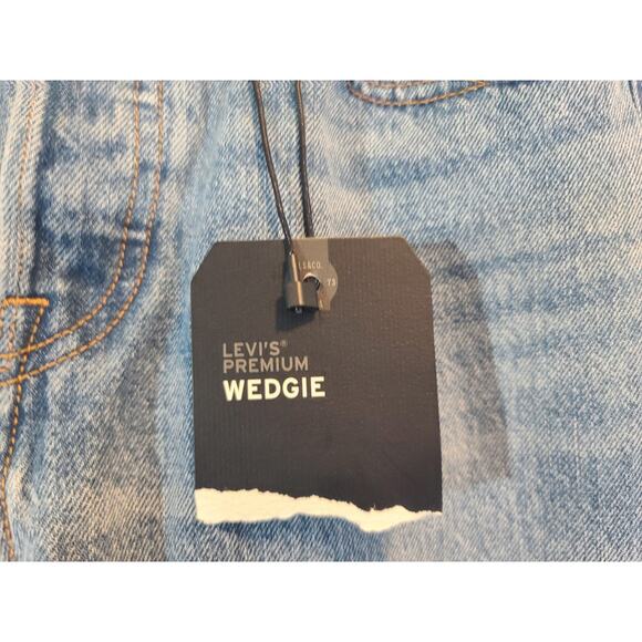 New w Tag Levi's Premium Wedgie Button Fly Womens Jeans 27 - Picture 3 of 9